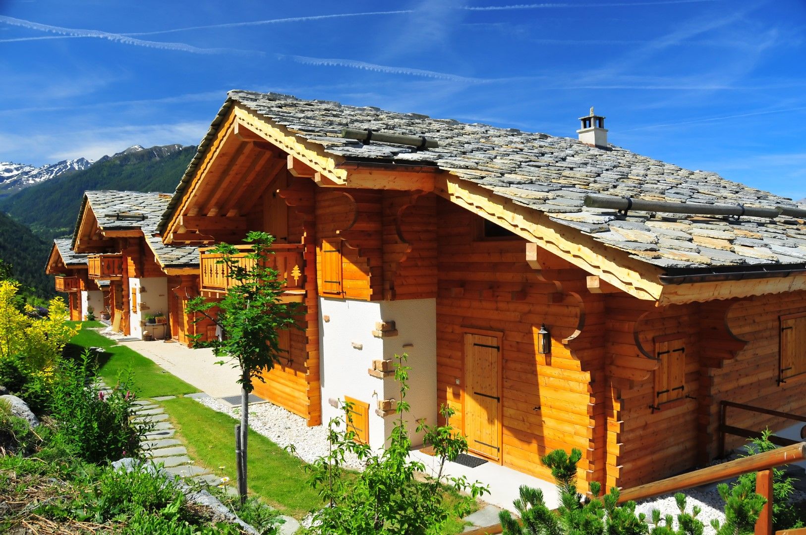 Großes Chalet mit Holzverkleidung